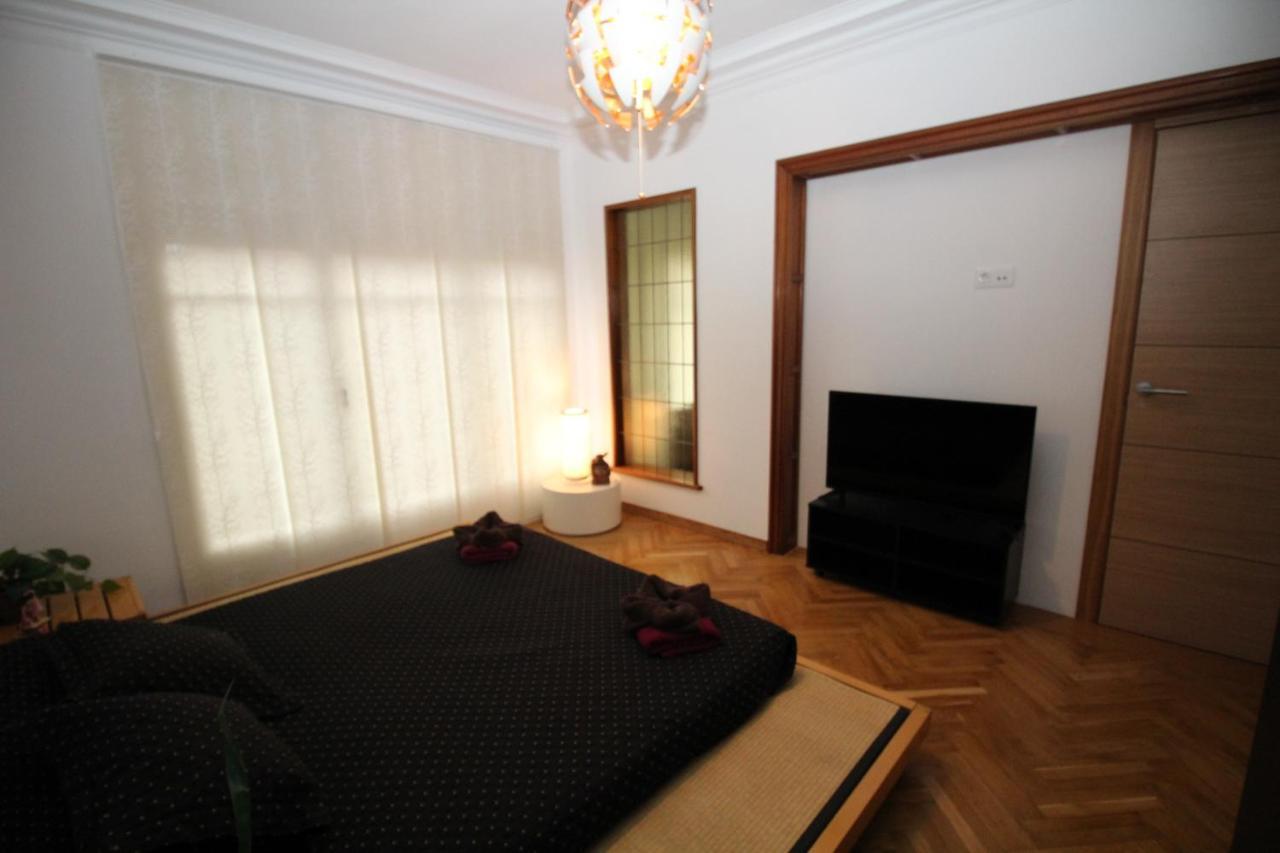 Nuevo Balmes Habitaciones Барселона Екстериор снимка